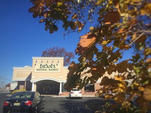 Deans Natural Food Market