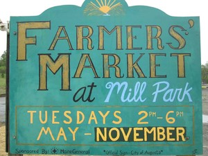 Farmers' Market at Mill Park